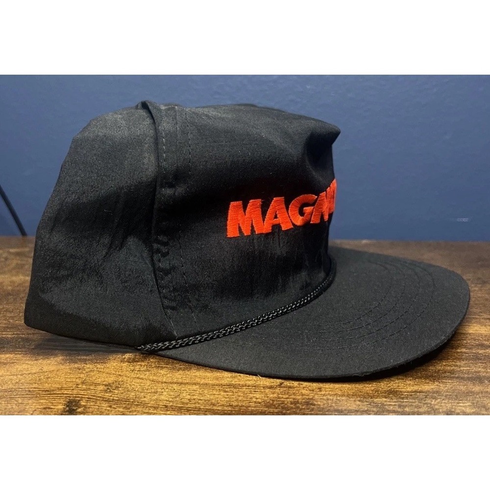 Vintage 90s Snapback Baseball Cap Magnitude Cigarettes Black Old Store Stock D2 - Picture 4 of 10